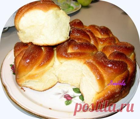 СДОБНЫЕ БУЛОЧКИ С МАЛИНОВЫМ СИРОПОМ