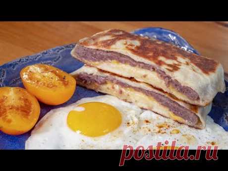 Идеальный завтрак за 10 минут. Семья будет в восторге!!! Яичница с пирожком.
