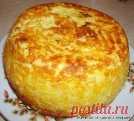 ВКУСНЕЙШАЯ и ИДЕАЛЬНАЯ, Воздушная запеканка с ТЫКВОЙ
Этот рецепт несет в себе мощный заряд ПОЗИТИВА!
Так что ваши близкие не останутся равнодушными.
Вы будете купаться в нежной неге ласки и благодарности от ваших самых близких людей!
Всем советую, девчонки!
Ингредиенты :
500 г тыквы 
200 г творога 
100 г манки 
250 мл молока 
150 г сахара 
3 яйца 
15 г сливочного масла 
50 г сметаны 
Тыкву чистим, нарезаем ломтиками, складываем в кастрюльку, заливаем подсоленной водой и варим минут 15