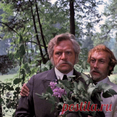 Великий актер. По словам Риммы, он мог сыграть даже пол, а это не каждому дано.