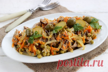 Салат «Обжорка» с печенью, классический рецепт с фото | Волшебная Eда.ру