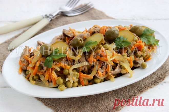 Салат «Обжорка» с печенью, классический рецепт с фото | Волшебная Eда.ру