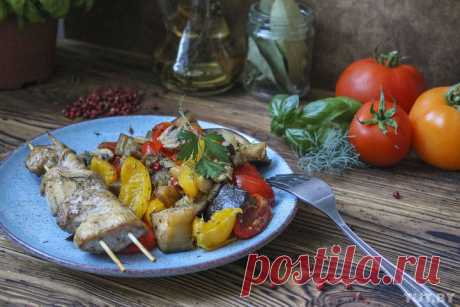 Готовим по ПП рецептам: запеченные овощи с куриным шашлыком, творожная запеканка и диетические эклеры