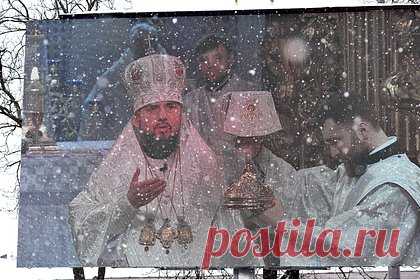 Синод УПЦ принял решение о самостоятельном мироварении. Украинская православная церковь (УПЦ) приняла решение о самостоятельном мироварении в Киеве. Самостоятельное варение миро является правом независимой церкви. В УПЦ отметили, что исторически мироварение в Киевской митрополии началось с середины XV века. Для его возобновления создана комиссия.