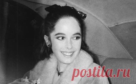 Умерла дочь Чарли Чаплина Джозефина. Джозефина Чаплин снялась в более чем в 20 проектах, самыми яркими стали ее роли в картинах «Кентерберийские рассказы» и «Красные ночи». Она умерла в возрасте 74 лет в окружении близких в своем доме в Париже