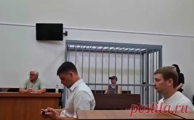 Число погибших от отравления чачей с рынка в Сочи выросло до 10. Не менее 10 человек скончались в результате отравления самодельной чачей, купленной с рук в Сочи.