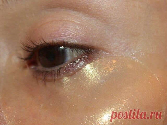 Уход за кожей. Настоящее золото для кожи вокруг глаз! Убираем морщины..