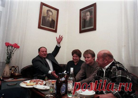Какая Мария Гайдар внучка Аркадию Гайдару? Да никакая!