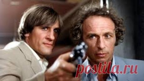 Подборка лучших классических французских комедий 
Забирайте на стену и наслаждайтесь просмотром в удобное время  

Игрушка (1976) 
Невезучие (1981) 
Оскар (1967) 
Скромное обаяние буржуазии (1972) 
Беглецы (1986) 
Бoльшaя пpoгyлka (1966) 
Налево от лифта (1988) 
Замороженный (1969) 
Закон есть закон (1958) 
Папаши (1983)