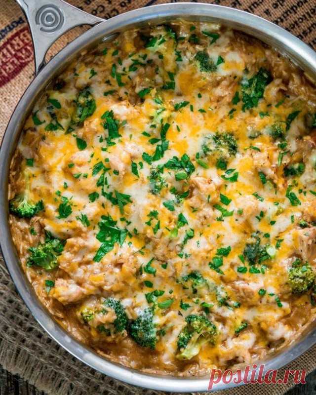 Курица, запеченная с брокколи и рисом