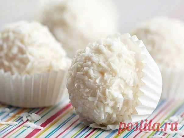 Самый простой рецепт приготовления домашних конфеток “Рафаэлло” » Кулинарные рецепты