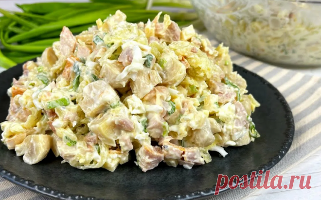 Праздничный салат с баклажанами и курицей