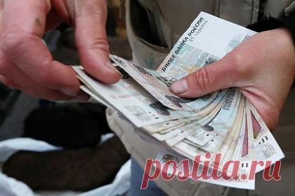 Финансист назвал способ перестать жить от зарплаты до зарплаты. Основатель и СЕО финтех-компании «Деньги Вперед» Павел Гужиков дал совет россиянам, как оптимизировать расходы и перестать жить в долг. По словам эксперта, улучшить свое финансовое положение помогут формирование подушки безопасности, планирование трат и использование специальных приложений.