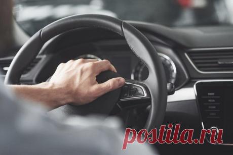 Минпромторг исключил легковые авто из программы льготного лизинга. Минпромторг будет отслеживать ситуацию на рынке для корректирования программы льготного автолизинга.