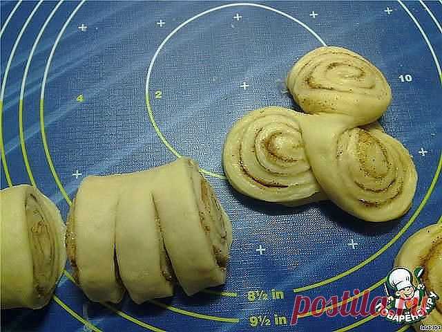 У СТОЛУ