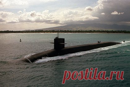 США впервые за много лет направят подлодку с ядерным оружием к Южной Корее. Командующий американским контингентом в Южной Корее Скотт Плеус заявил, что США вскоре отправят подводную лодку с ядерным вооружением на борту к берегам Южной Кореи. Это будет сделано впервые за несколько десятилетий. Атомная подлодка зайдет в один из южнокорейских портов.