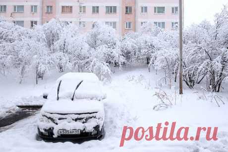 Расчищать дороги на Колыме отправят детей. На очистку городских улиц на Колыме могут отправить школьников. Инициатива привлечь учащихся к уборке пришкольной территории от снега идет снизу, рассказал мэр Магадана Юрий Гришан. В школах города обучается 12 тысяч детей. Общими усилиями привести город в порядок удастся в короткий срок, убежден градоначальник.