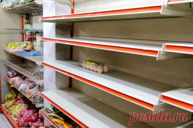 Яйца нашлись. Минсельхоз прокомментировал информацию о дефиците яиц. Ранее эксперты рассказали, что производители не успевают увеличить выпуск яиц вслед за растущим спросом на пищу с содержанием животного белка.