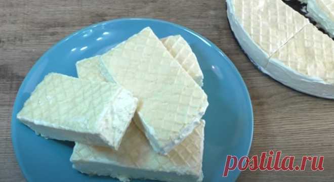 Мороженое Пломбир рецепт пошаговый с фото - Все рецепты ру Как приготовить мороженое Пломбир рецепт, описание, ингредиенты, советы. Мороженое Пломбир состоит из ингредиентов: сливки, сгущенное молоко, вафельный корж.