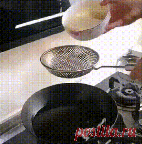 Как сделать воздушную яичницу...