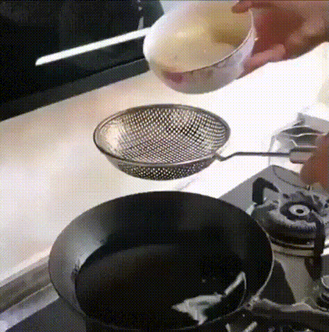 Как сделать воздушную яичницу...
