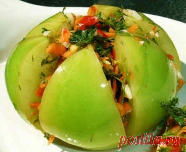 Зелёные томаты
На любой вкус

1. Зеленые помидоры «пальчики оближешь»

На 3 кг. помидоров
200 гр. зелени: петрушка, укроп, листья вишни
(или смородины)
100 гр. репчатого лука (я в каждую банку
нарезала по пол луковицы)
1 головка чеснока
Заливка:
3 литра воды
9 ст. ложек сахара
2 ст. ложки соли
2-3 штуки лаврового листа
5 горошин перца душистого
1 стакан 9% уксуса
Растительное масло (берется из расчета
1 ст. ложка на литровую банку)

2. Такие же помидоры можно готовить с др...