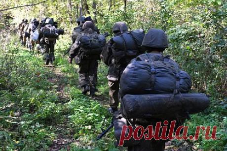 Военкор рассказал о подземной операции ЧВК «Вагнер». Бойцы частной военной компании (ЧВК) «Вагнер» продолжают зачистку в шахтах Соледара. «Продолжается уникальная операция по зачистке соледарских подземелий на глубине 200 метров. Так что &quot;музыканты&quot; поистине универсальные солдаты», — рассказал военный корреспондент Александр Симонов.