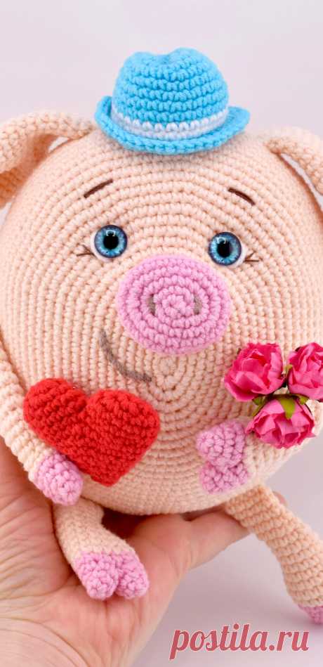 PDF Хрюндель Боря крючком. FREE crochet pattern; Аmigurumi toy patterns. Амигуруми схемы и описания на русском. Вязаные игрушки и поделки своими руками #amimore - свинка в шляпе, поросёнок, свинья, поросенок, pig, swine, cerdo, maiale, Schwein, świnia, porco, domuz, sika, cochon, prase, gris, siga. Amigurumi doll pattern free; amigurumi patterns; amigurumi crochet; amigurumi crochet patterns; amigurumi patterns free; amigurumi today.