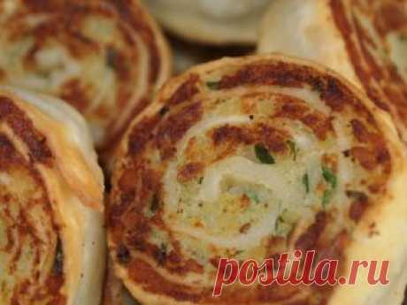 Картофельные рулетики алупатры: постная закуска вкуснее отбивных! Если ты еще не знаком с индийской кухней, самое время это сделать. Как и большинство блюд ведической кухни, алупатры — вегетарианское угощение.


Букет специй превращает привычную картофельную начинку…