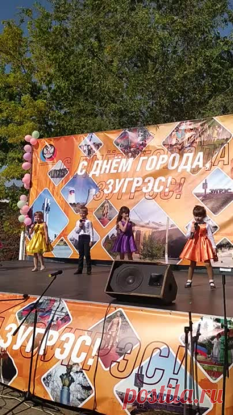 Семка влюбился)))