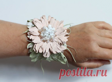 Dramblio Kaulo baltos odos apyrankė su gėlių 12 straipsnį iki meudeus apie Etsy