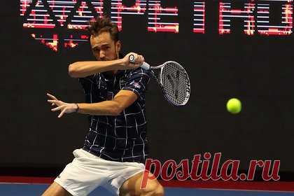 Медведев вернется в топ-10 рейтинга ATP. Российский теннисист Даниил Медведев вышел в финал турнира категории ATP-500 в Роттердаме. В полуфинале турнира он обыграл 28-ю ракетку мира Григора Димитрова. Встреча завершилась со счетом 6:1, 6:2. Благодаря выходу в финал турнира россиянин уже заработал 300 очков и вернется в топ-10 рейтинга ATP.