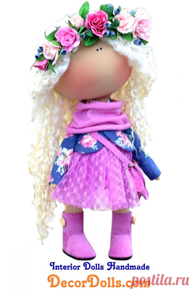 Textile Art Doll, Fabric Tilda Doll, Muñecas Bonita Doll, Rag Interior Doll by Olga P Hello, dear visitors!This is unique handmade cloth doll created by master Olga Ponomareva (Kazan, Russia). Doll is made BY ORDER. Order production time is 14 - 21 days. FREE SHIPPING TO ANY COUNTRYDoll is 30 cm (11.8 inch) tall and made of BEST quality materials.You can order almost any changes in this doll: - hair sty