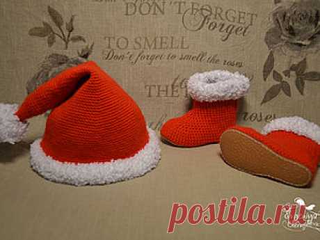 Вязаные сапожки и шапочка-колпачок " Santa" - Ярмарка Мастеров - ручная работа, handmade