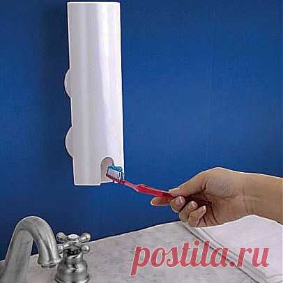 Дозатор для зубной пасты TOUCH N BRUSH Революционно новый дозатор для зубной пасты. Touch N Brush работает от одного касания руки! Это идеальный способ дозировать количество зубной пасты и не утруждать себя выдавливанием пасты в ручную!
Преимущества дозатора Тач-н-Браш:
Одно легкое движение и четкая полоса зубной пасты выходит быстро и в нужном количестве.
Не теряются излишки зубной пасты.
Можно разместить в него зубную пасту любой величины.
Не занимает много места в ванной комнате.
Никако