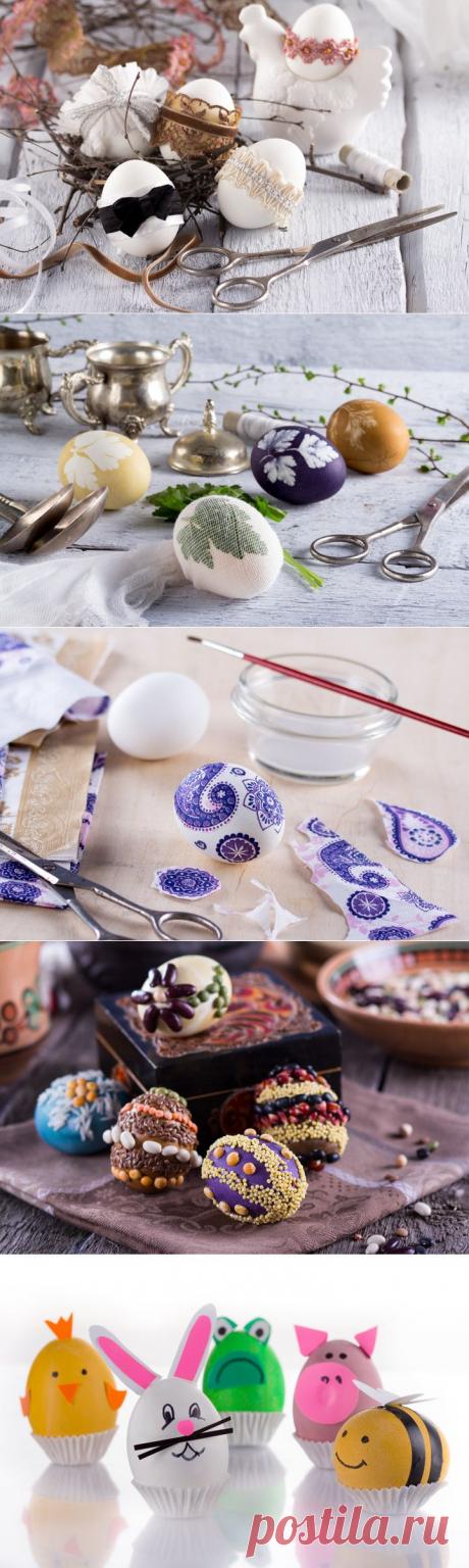 Простые способы украсить яйца к Пасхе.