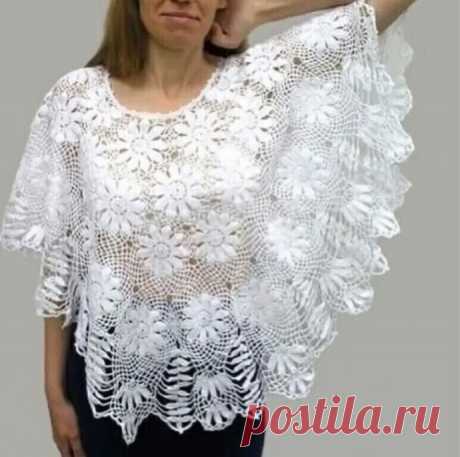​Пончо с ромашками Пончо с ромашкамиПончо такой красоты вы еще не видели.Оно состоит из круглых мотивов, соединенных вместе простым узором.