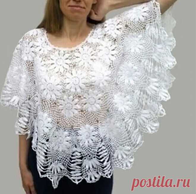 ​Пончо с ромашками Пончо с ромашкамиПончо такой красоты вы еще не видели.Оно состоит из круглых мотивов, соединенных вместе простым узором.
