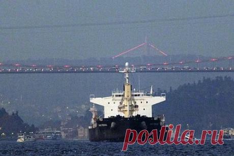 Политолог указал на искажение целей зерновой сделки. Политический аналитик Александр Асафов заявил, что цели зерновой сделки оказались искажены, помочь беднейшим странам с ее помощью в полной мере не удалось, хотя определенные успехи и достигнуты. Искажение произошло в результате амбиций США, действовавших в своих интересах.