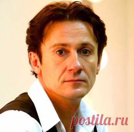 Олег Меньшиков