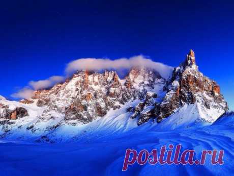 МИР ПОЗДРАВЛЕНИЙ И ОТКРЫТОК...
Лариса Щербакова (Кузнецова)