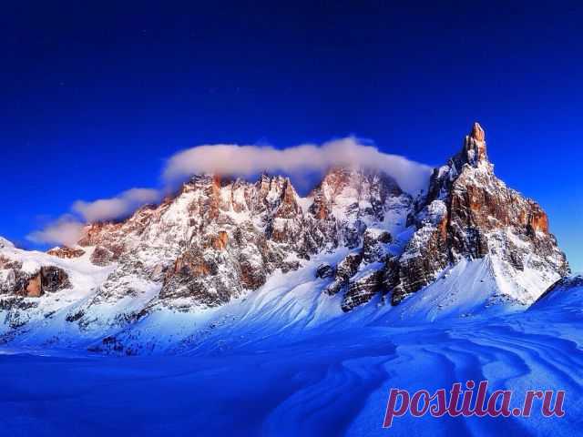 МИР ПОЗДРАВЛЕНИЙ И ОТКРЫТОК...
Лариса Щербакова (Кузнецова)