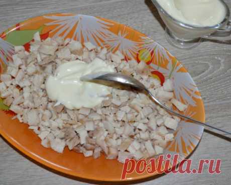 Салат Тиффани с курицей и виноградом: 10 рецептов