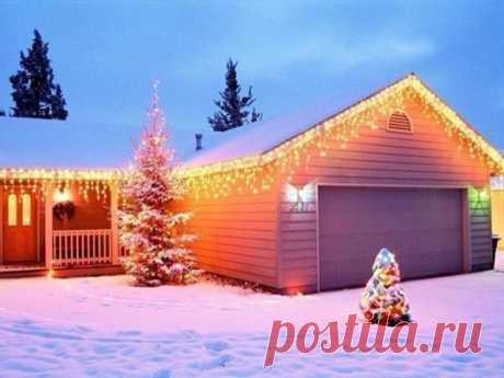 (4) Facebook