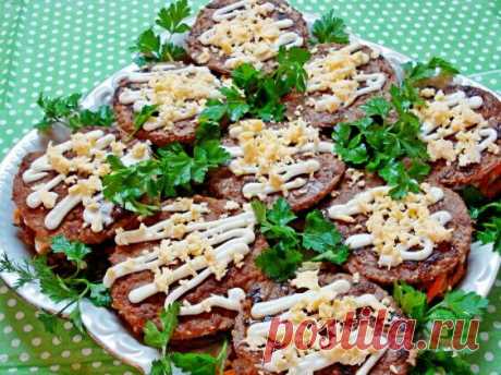 Печеночные мини-тортики - закуска, которая понравится каждому