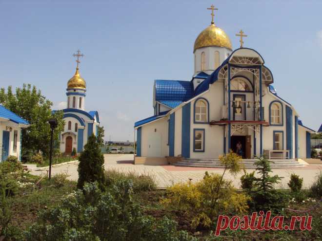 Церковь новомучеников и исповедников российских.