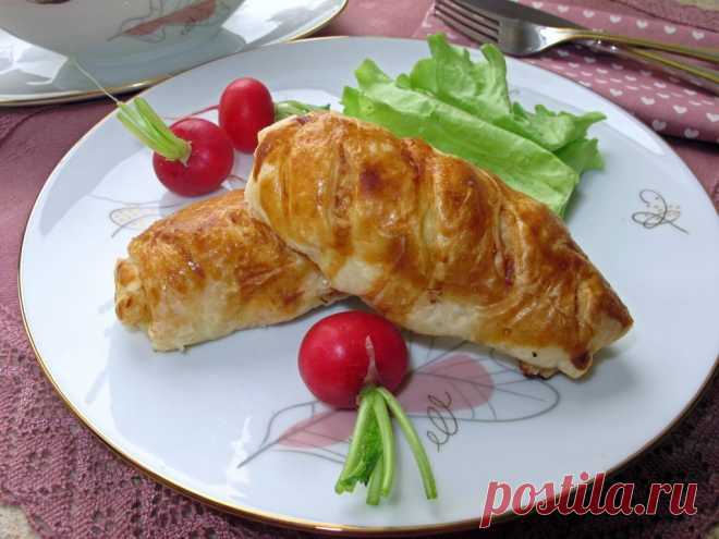Куриное филе в слоеном тесте