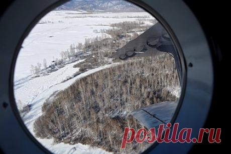 ЕК потребовала прекращения взимания платы за пролет над Сибирью. Руководитель генерального директората по транспорту Европейской комиссии (ЕК) Хенрик Хололей потребовал от России прекращения взимания платы с иностранных компаний за пролеты по транссибирским маршрутам в случае открытия российского воздушного пространства и возобновления полетов.