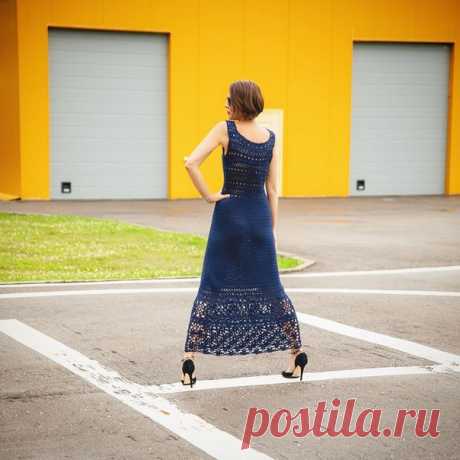Потрясающая реализация платья Phildar от Татьяны https://www.instagram.com/tatyana.shh/

Это очень красивое длинное платье в пол связано крючком, на юбке гармонично сочетаются квадратные мотивы и цветочный узор, а верх платья с длинным вырезом и шнуровкой выполнен несложным ажуром по схеме.
Пряжа: Alize baby cotton soft, расход 10 мотков, крючок 3
Узоры крючком для платья: воздушная п. или п. цепочки столбик б/н (заменять 1-й ст. б/н ряда 1 возд. п.);

полустолбик (заменят...