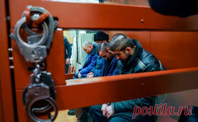 Процесс по делу о теракте в «Крокусе» в Мосгорсуде начнется 4 августа. Второй западный окружной военный суд 4 августа в 11:00 мск начнет рассматривать по существу уголовное дело в отношении 19 исполнителей и соучастников теракта в концертном зале «Крокус Сити Холл» в Красногорске в 2024 году, сообщили ТАСС в пресс-службе суда.